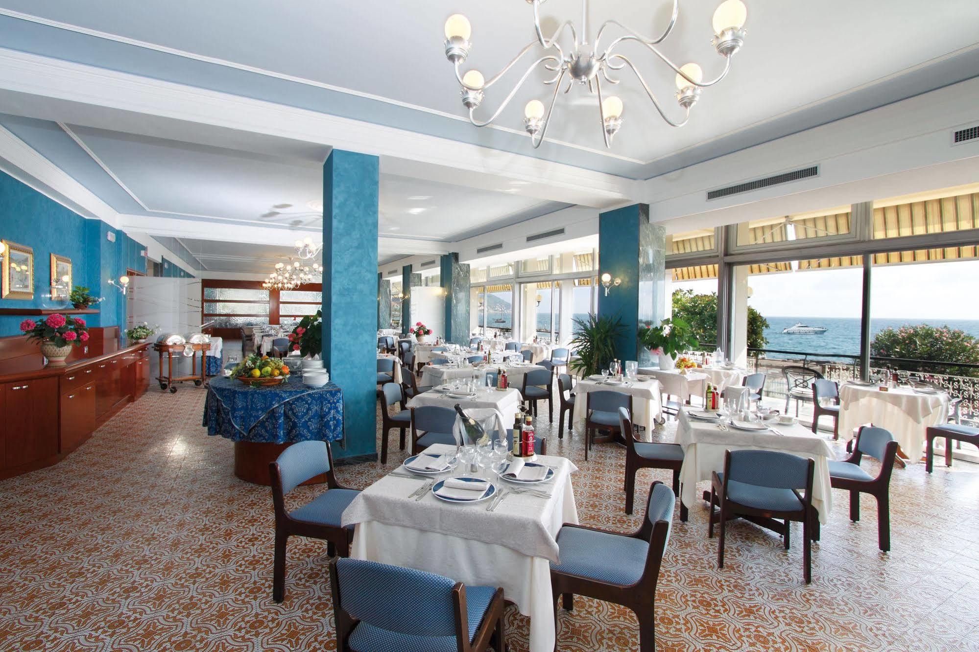 Hotel Bellevue Et Mediterranee 디아노마리나 외부 사진