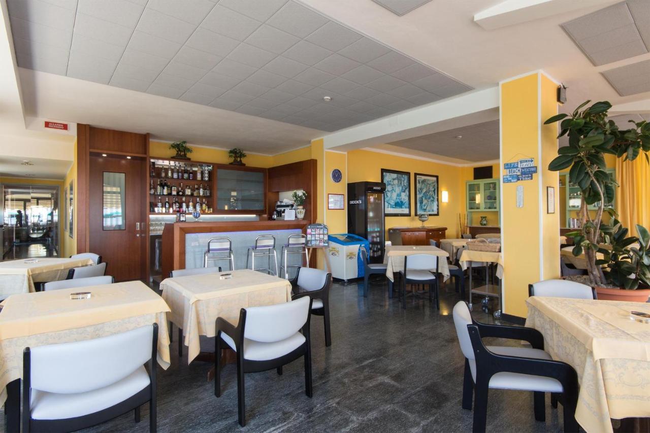 Hotel Bellevue Et Mediterranee 디아노마리나 외부 사진